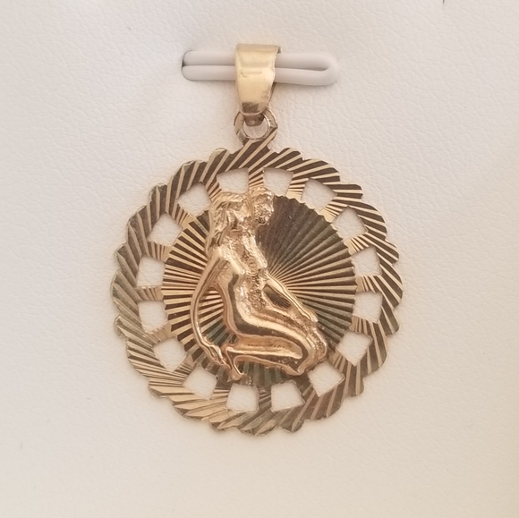 10K Gold Gemini Twins Pendant